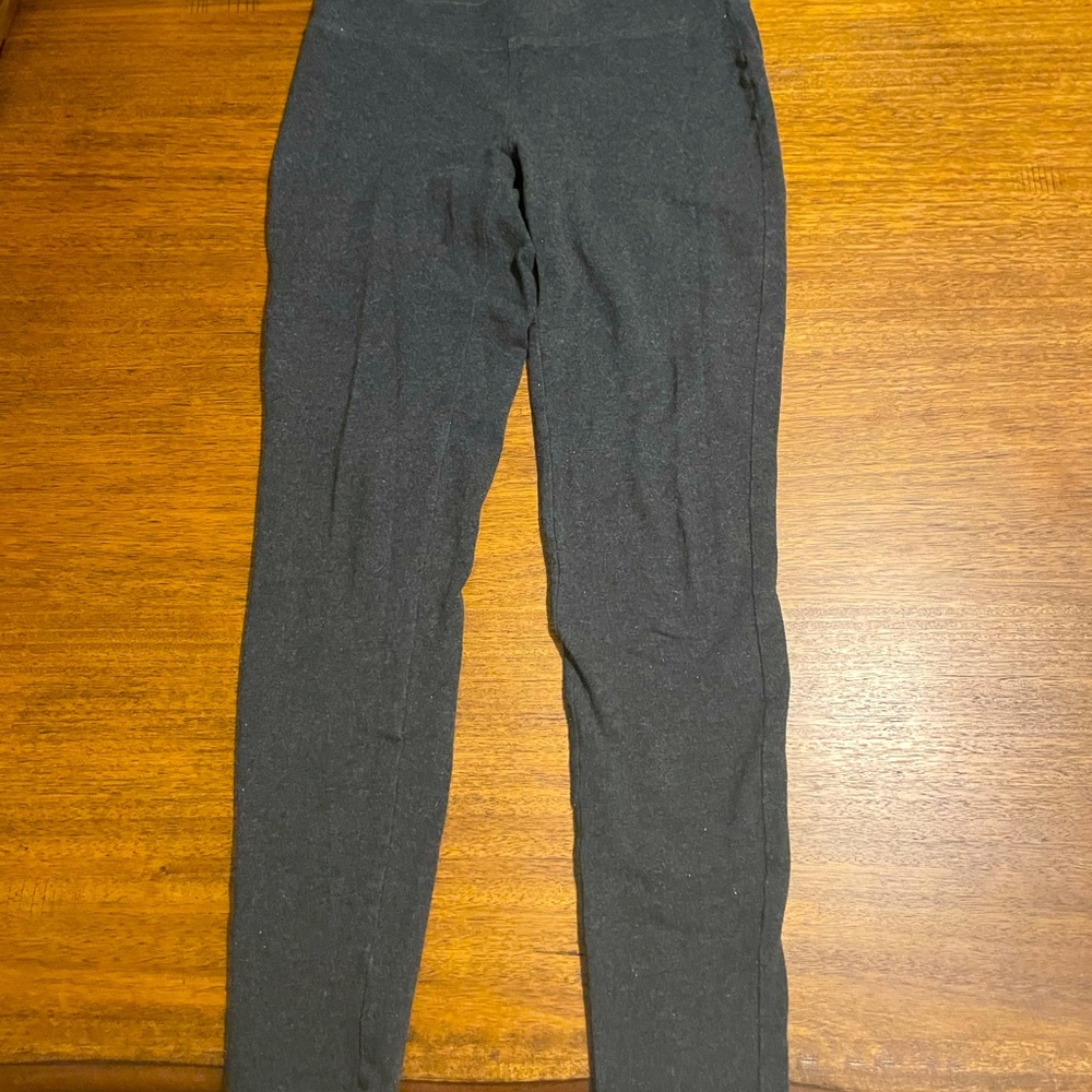 Grey small cotton leggings express great condition